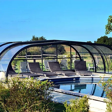 Le Bout Du Pre Holiday home