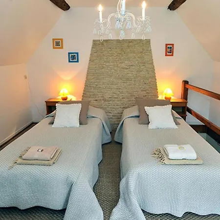 Le Bout Du Pre Holiday home
